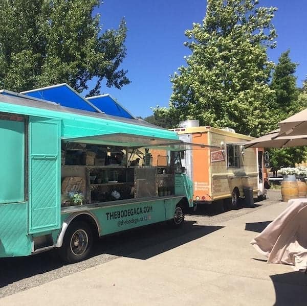 Food Trucks - Food Truck Receptions - food trucks for your wedding - things to know about using food trucks for your wedding