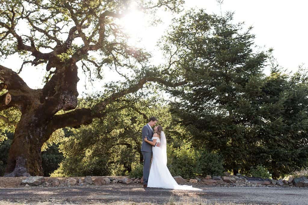 10 oak tree terrace rustic mountain house estate weddingi venues northern california