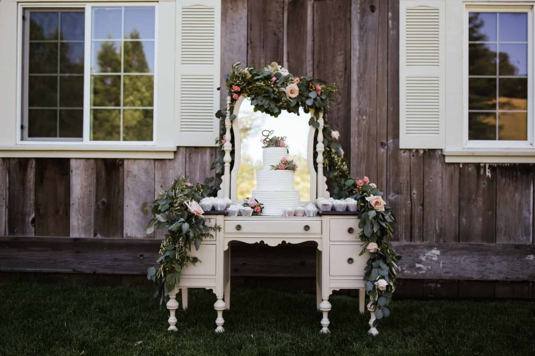 54 dining seating rustic mountain house estate weddingi venues northern california